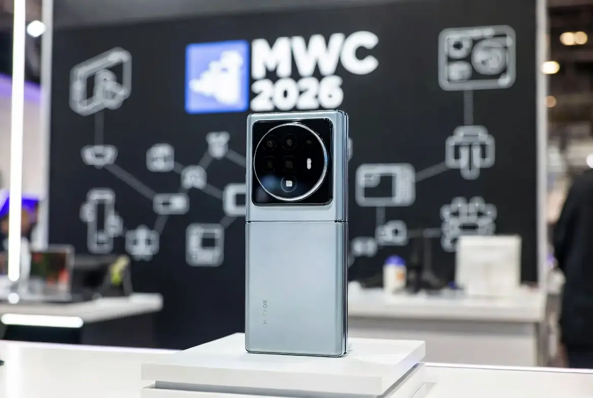 Honor's MWC 2026 Robot Phone: Gimmick or Genius?